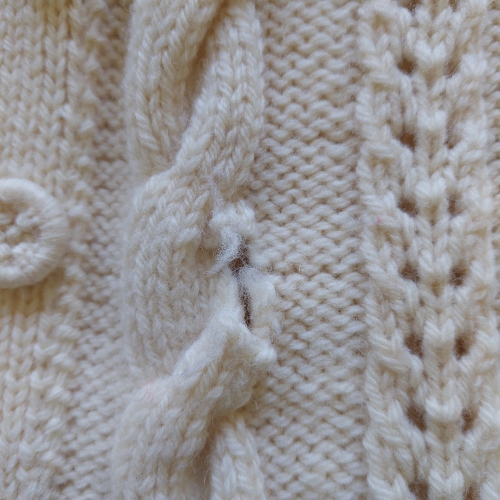 Knitted 'Cape' - image 4